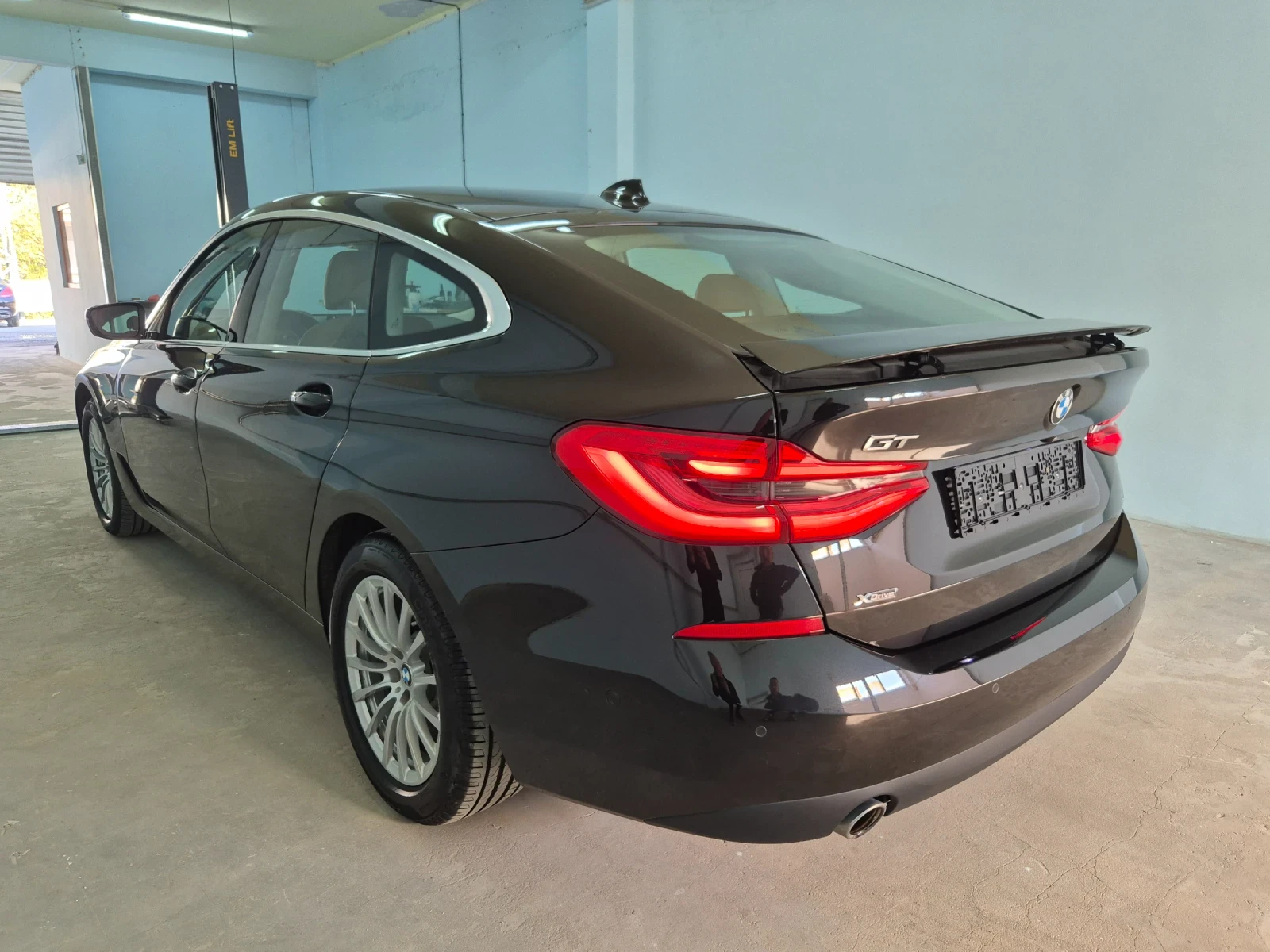 BMW 6 GT 3.0D* XDRIVE* КАМЕРА* КОЖА* НАВИ* ДИГИТАЛНО-ТАБЛО - изображение 7