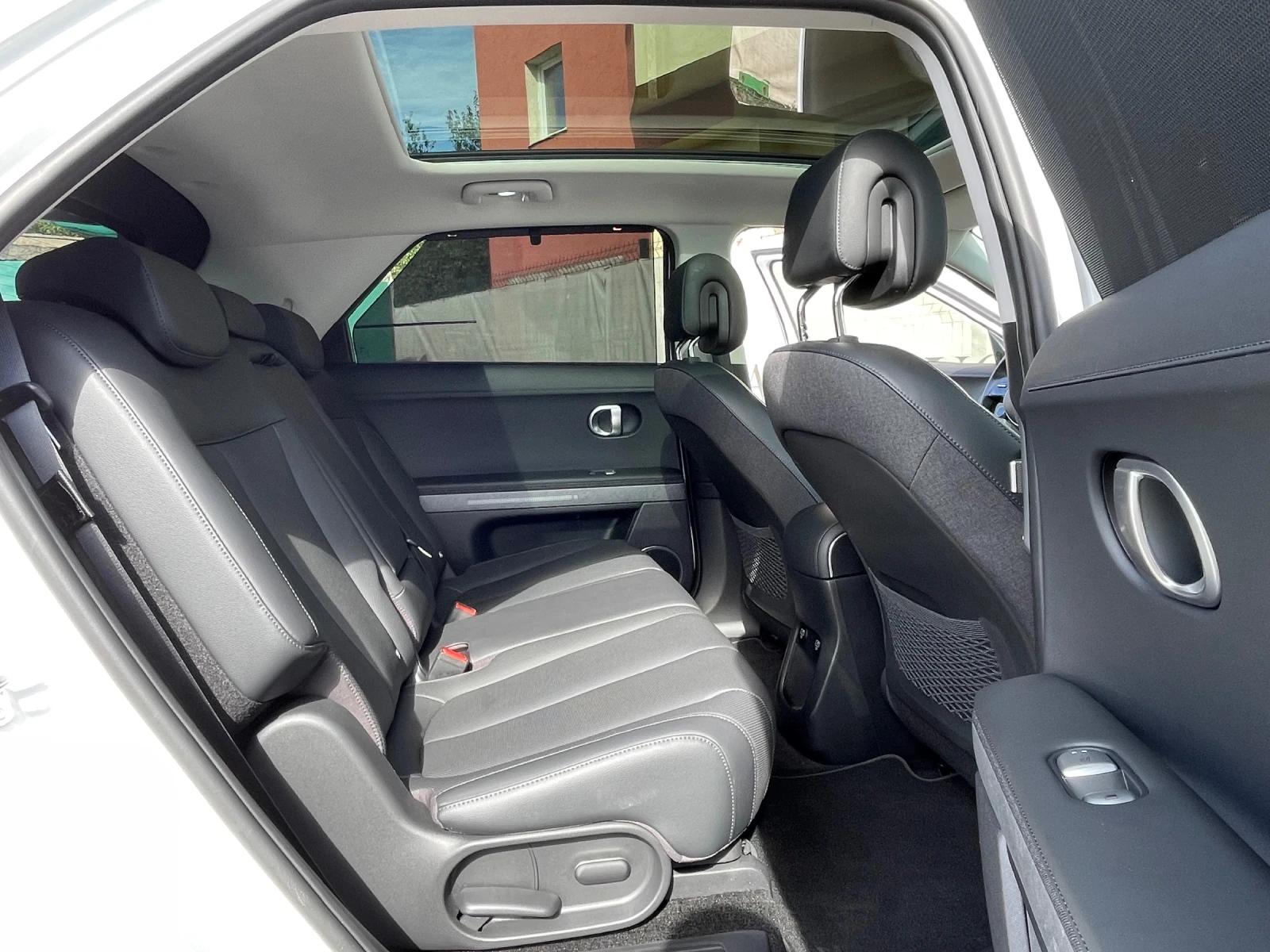 Hyundai Ioniq 5 325H.P.UNIQ* 77.4KW* AWD* ГАРАНЦИЯ* ПАНОРАМА | Mobile.bg — изображение 14