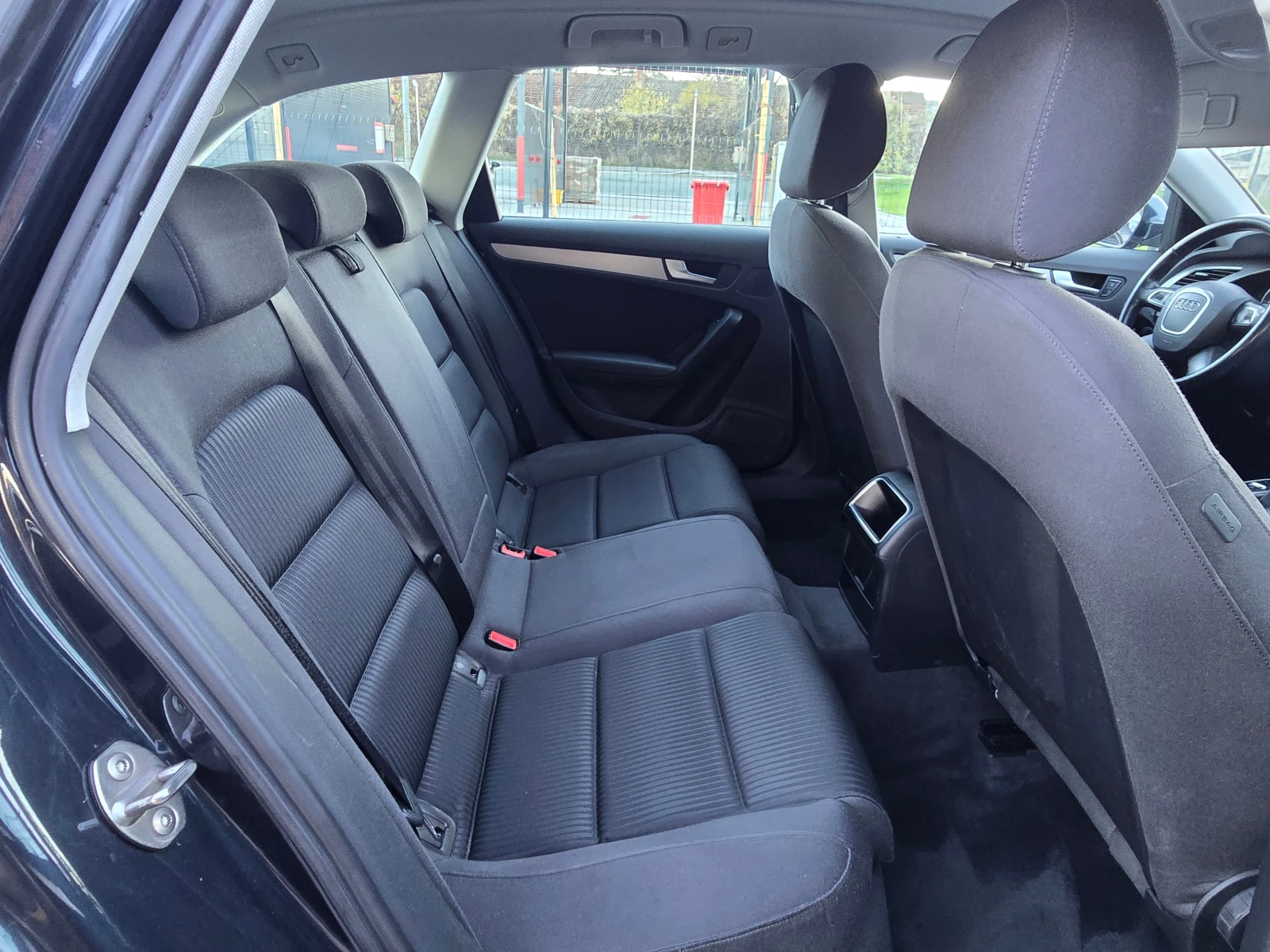 Audi A4 1.8i/6-ck./../ | Mobile.bg   12