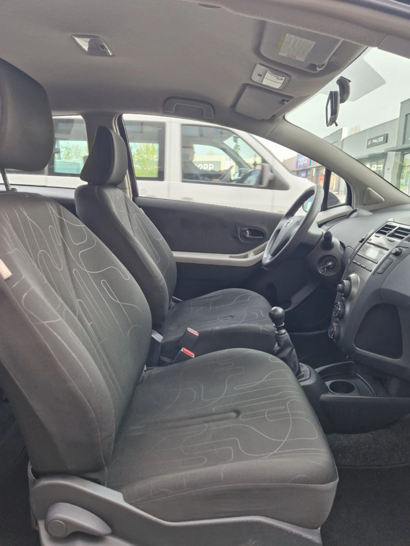 Toyota Yaris 1.33V-VT,   | Mobile.bg   13