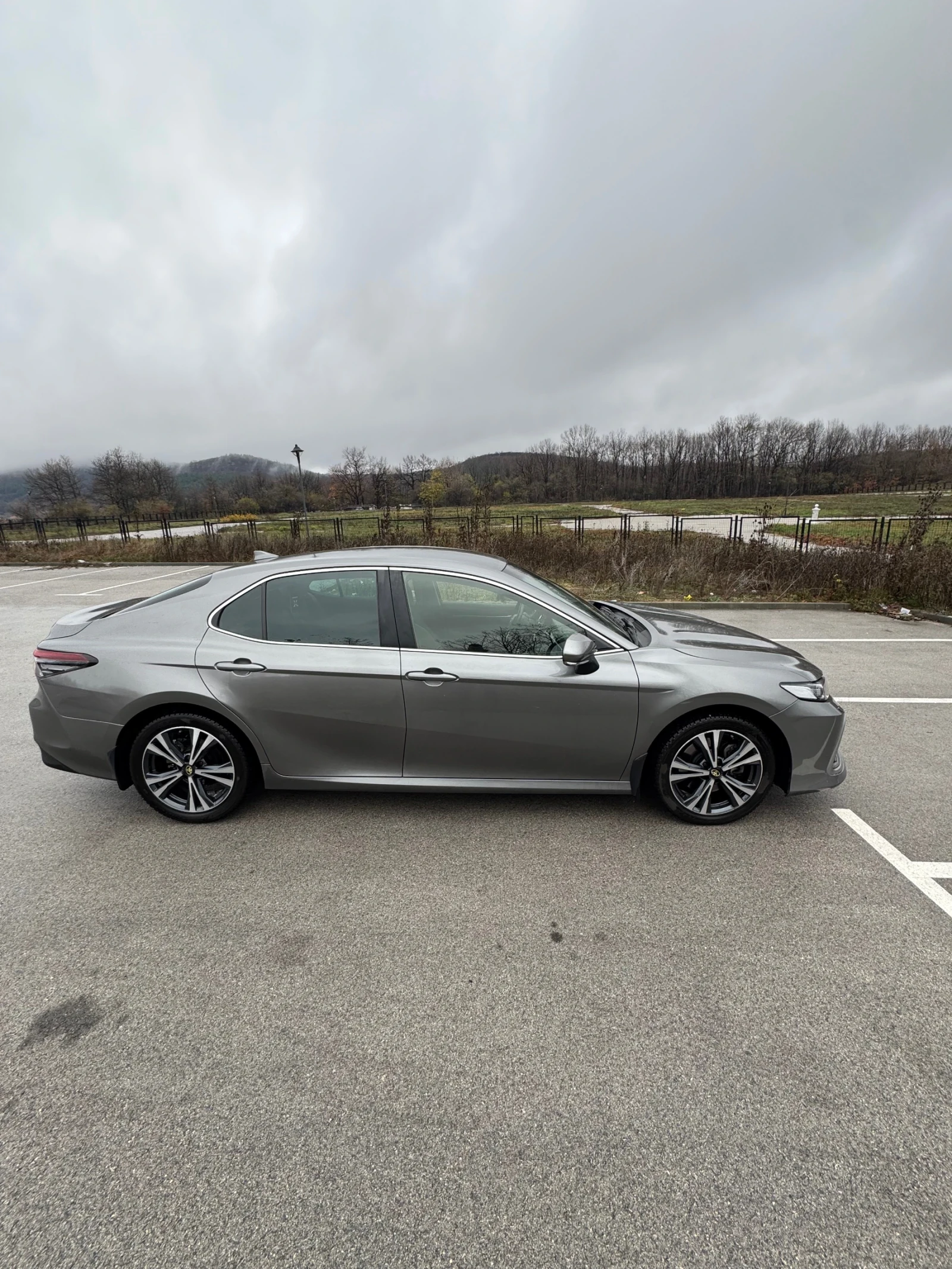 Toyota Camry Executive 2.5 HYBRID | Mobile.bg   2