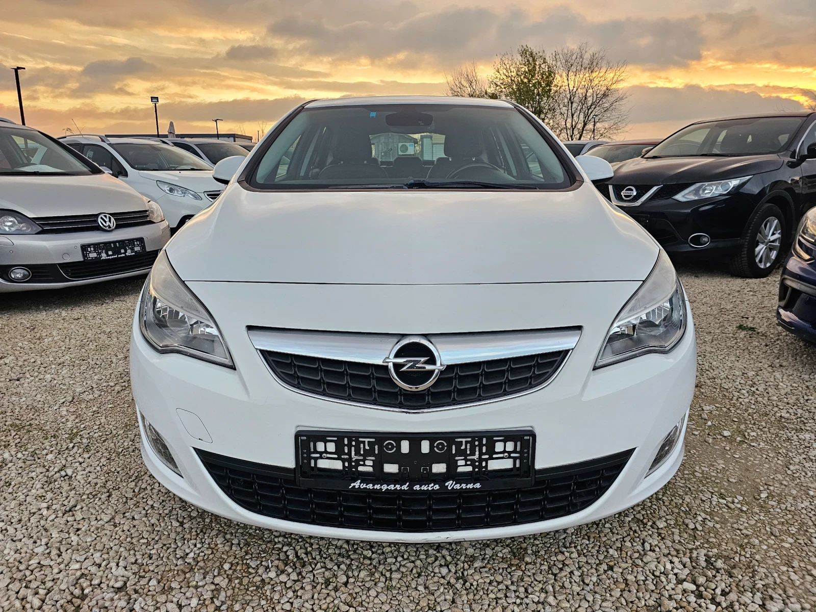 Opel Astra 1.7CDTi, 110к.с., Cosmo  - изображение 2