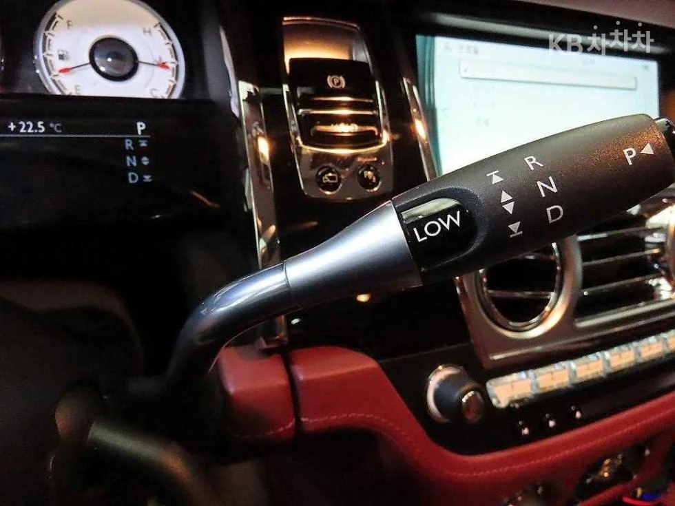 Rolls-Royce Wraith 6.6 V12 ����������� | Mobile.bg � ����������� 11