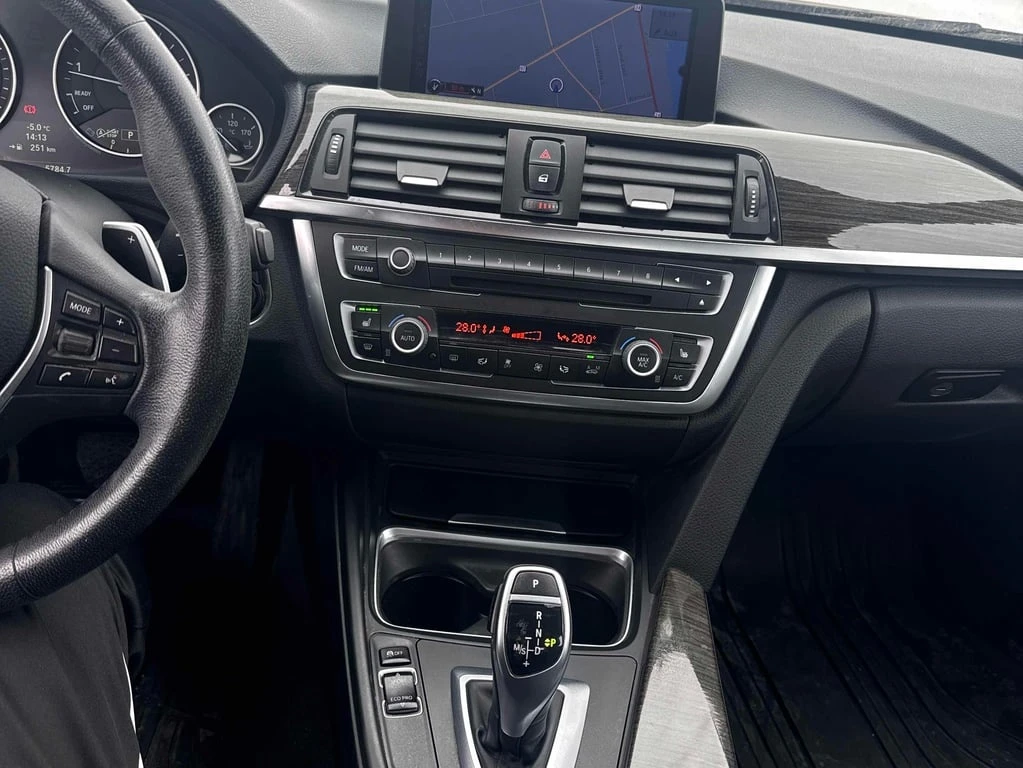 BMW 335 * xDrive * CARFAX * HARMAN/KARDON* ��� �����*  | Mobile.bg � ����������� 9