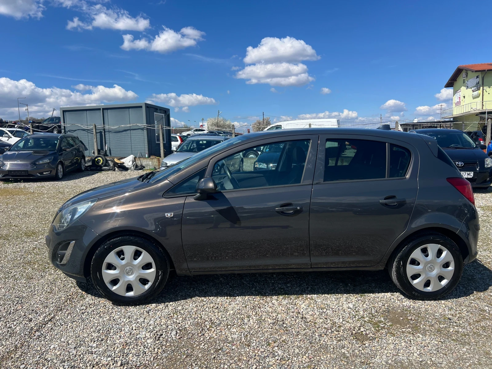 Opel Corsa 1.4 бензин-Газ, снимка 11 - Автомобили и джипове - 54102560