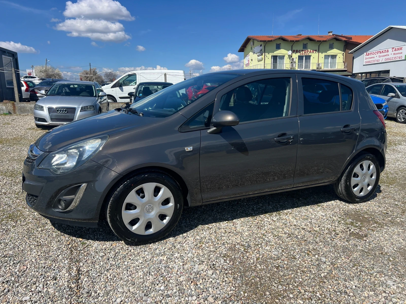 Opel Corsa 1.4 бензин-Газ, снимка 12 - Автомобили и джипове - 54102560