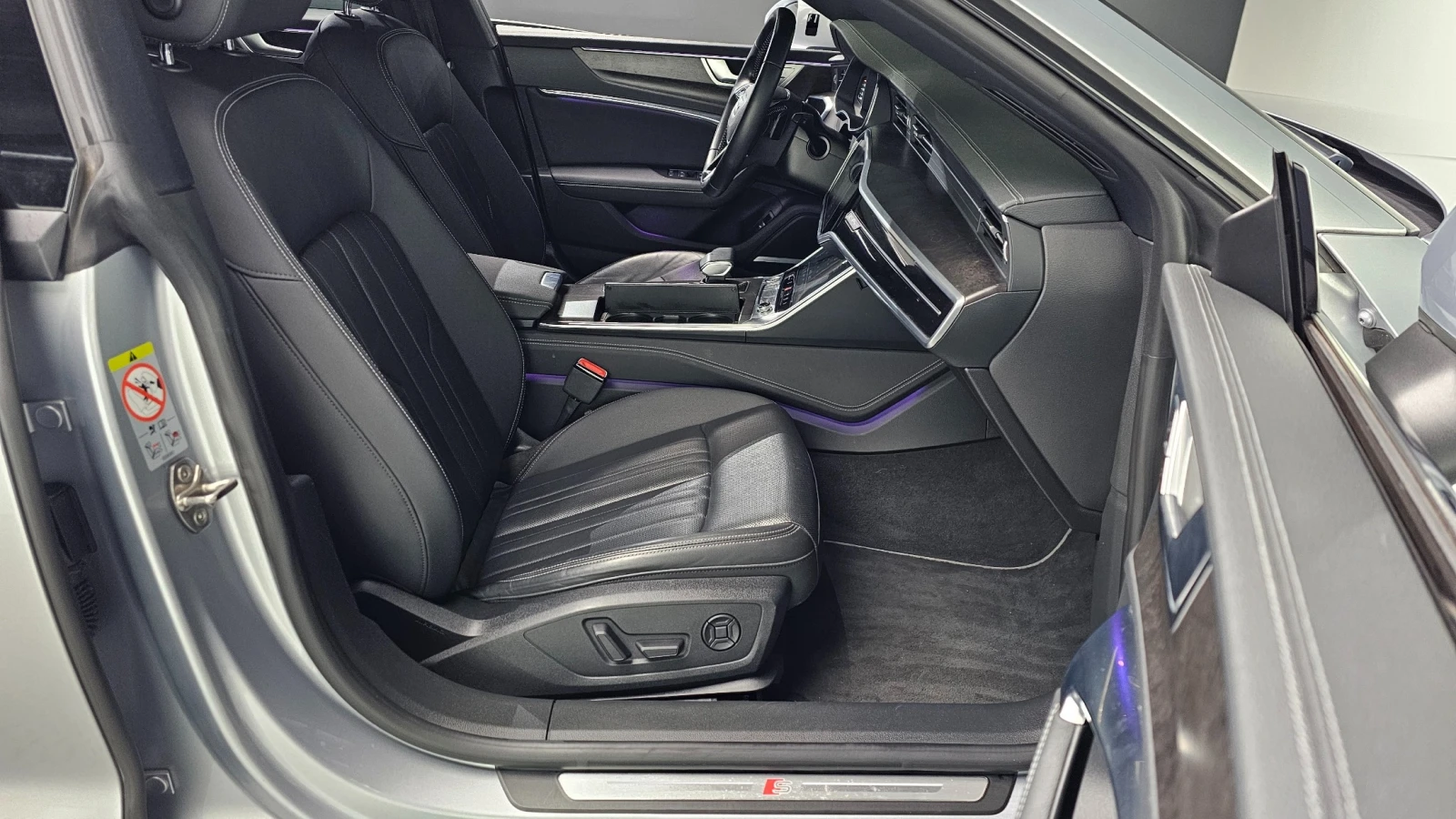 Audi A7 45 TDI Quattro Premium| 360 Camera| HUD| Distronic, снимка 10 - Автомобили и джипове - 54570680