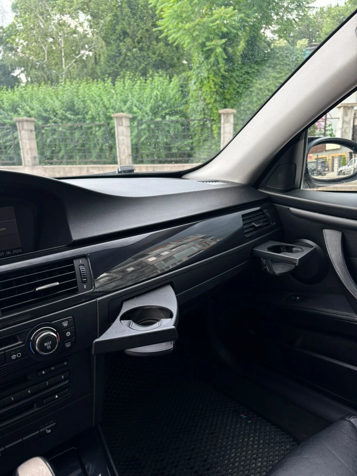 BMW 320, снимка 10 - Автомобили и джипове - 54742097