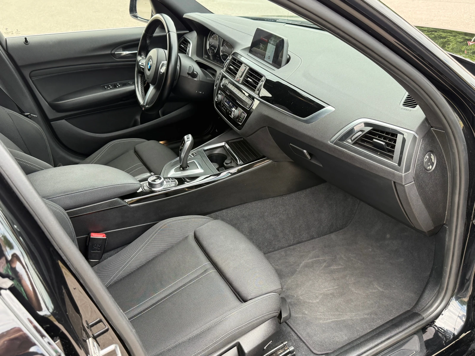 BMW 118 SportLine, снимка 10 - Автомобили и джипове - 55039967