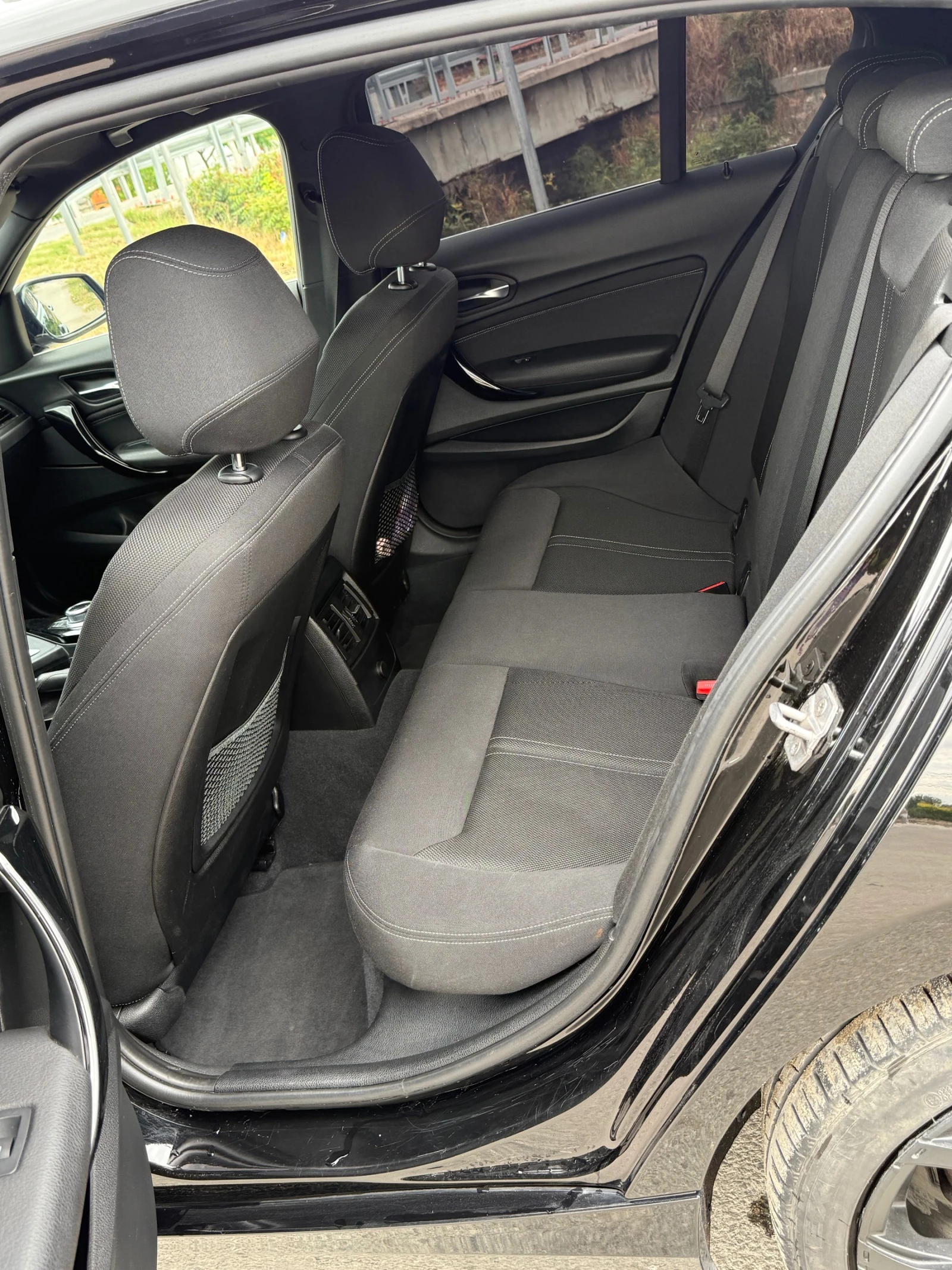 BMW 118 SportLine, снимка 11 - Автомобили и джипове - 55039967