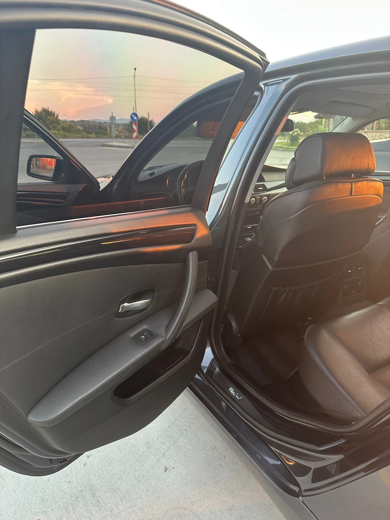 BMW 530 E60 XI, снимка 12 - Автомобили и джипове - 55071524