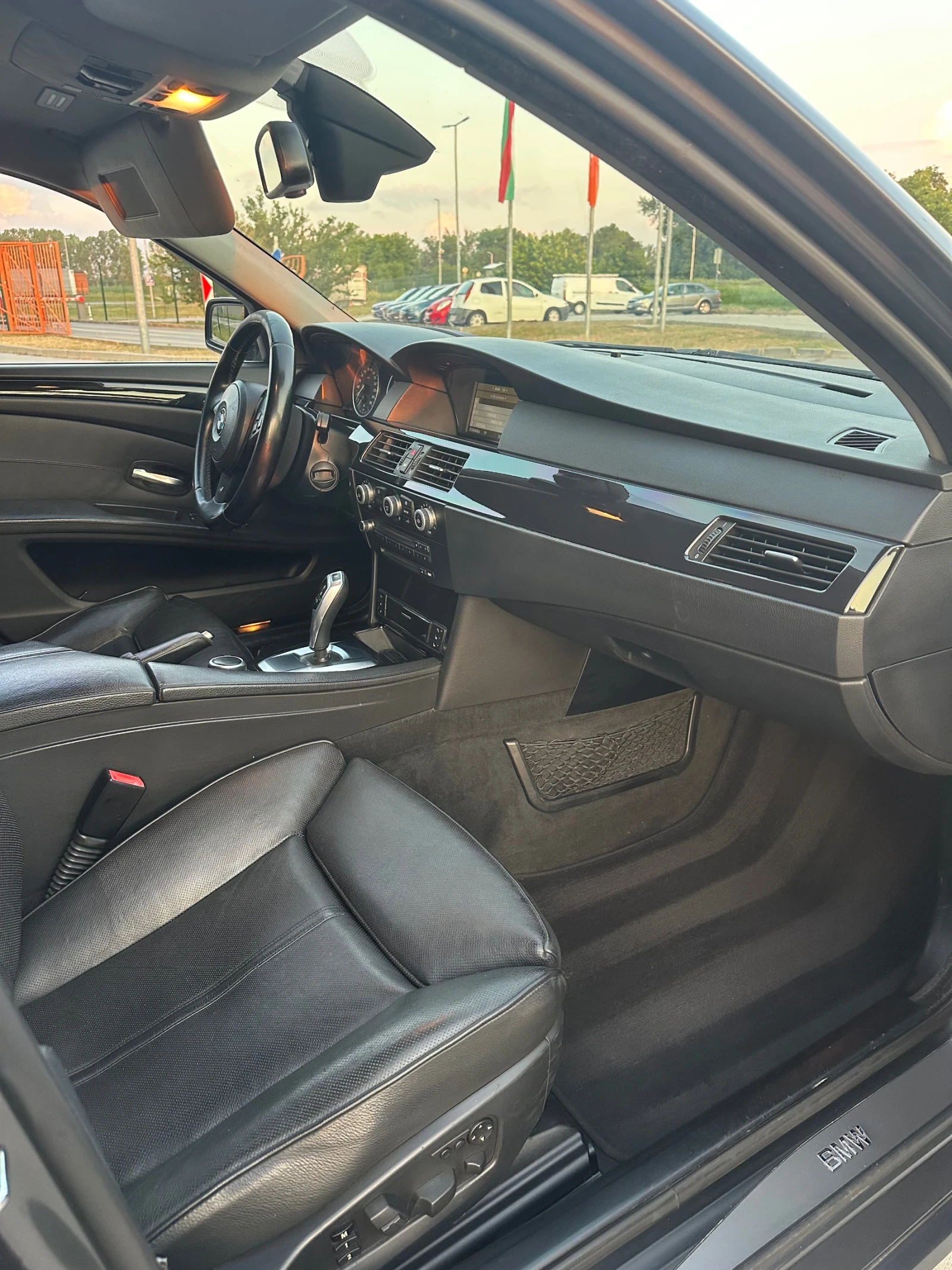 BMW 530 E60 XI, снимка 11 - Автомобили и джипове - 55071524