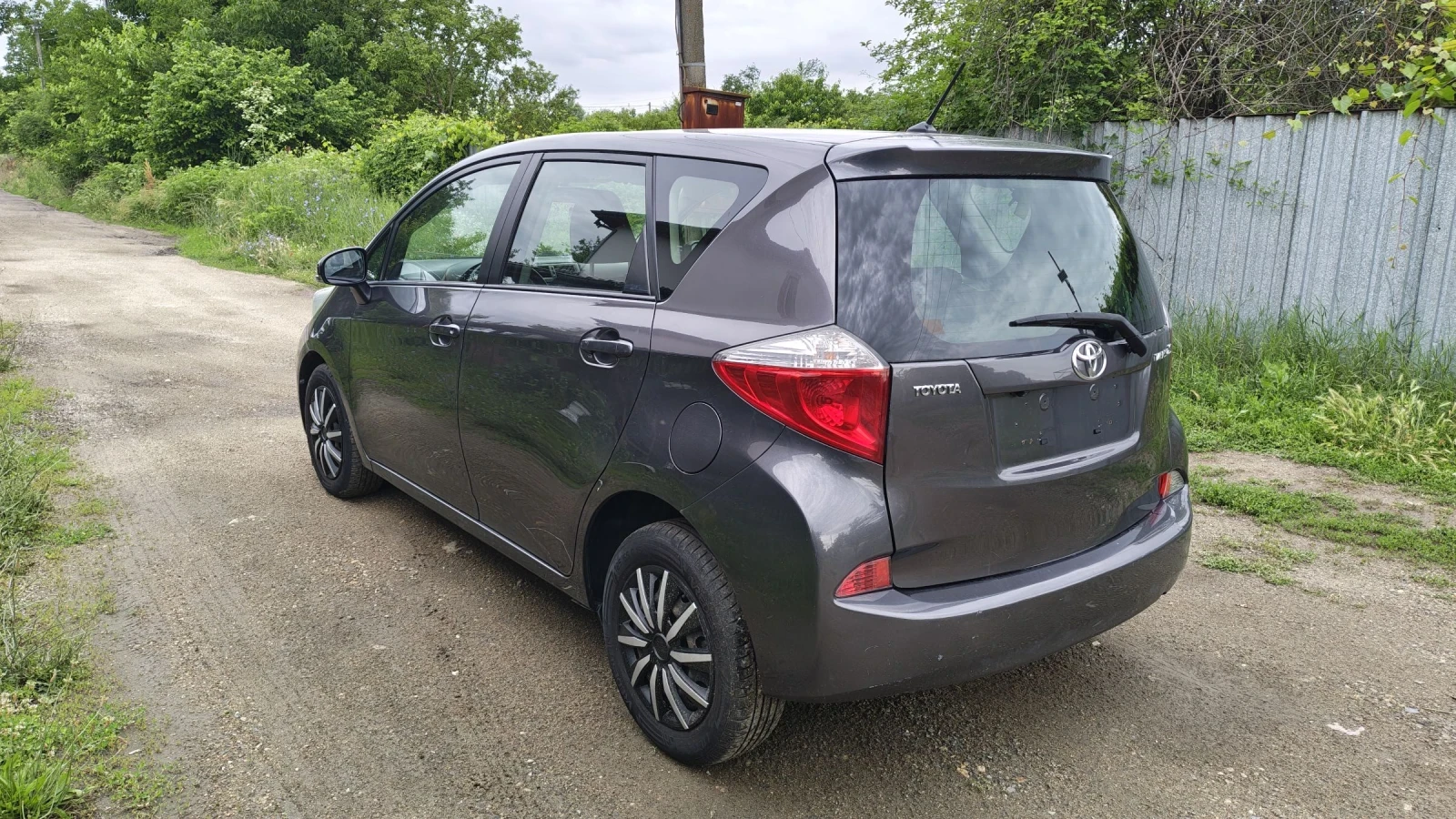 Toyota Verso S 1.33cc 99ks 2012g Klima Kamera Navi , снимка 6 - Автомобили и джипове - 55342441