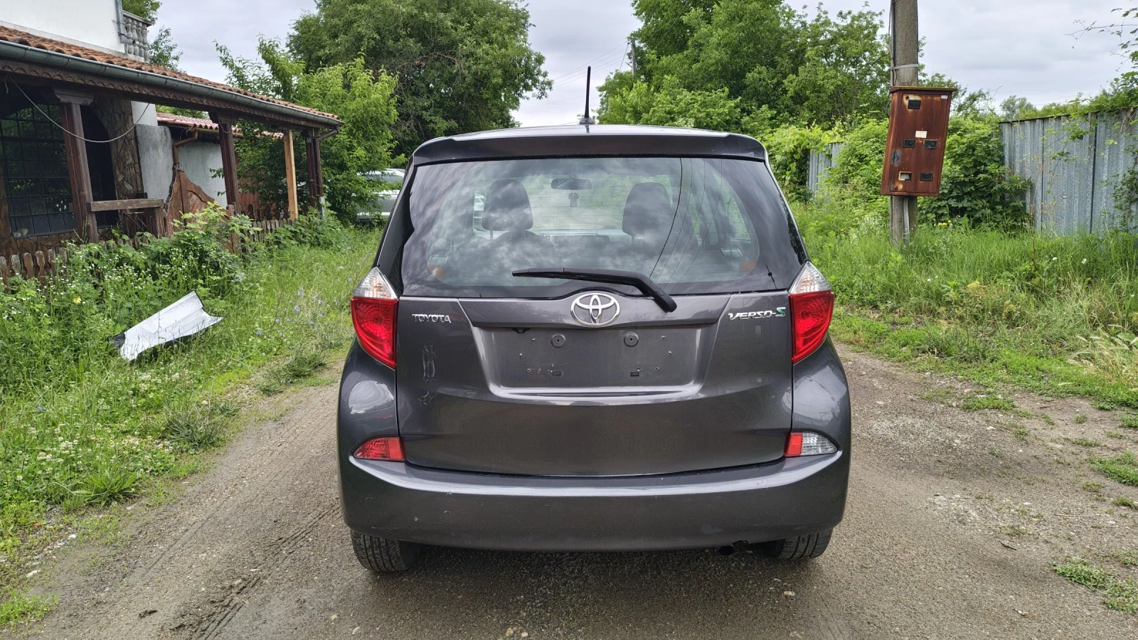 Toyota Verso S 1.33cc 99ks 2012g Klima Kamera Navi , снимка 5 - Автомобили и джипове - 55342441