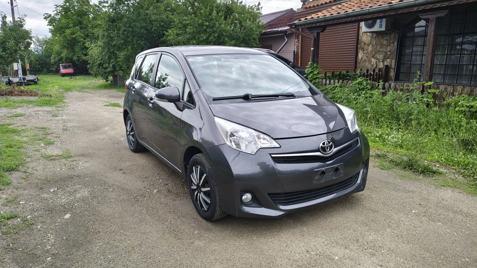Toyota Verso S 1.33cc 99ks 2012g Klima Kamera Navi , снимка 3 - Автомобили и джипове - 55342441