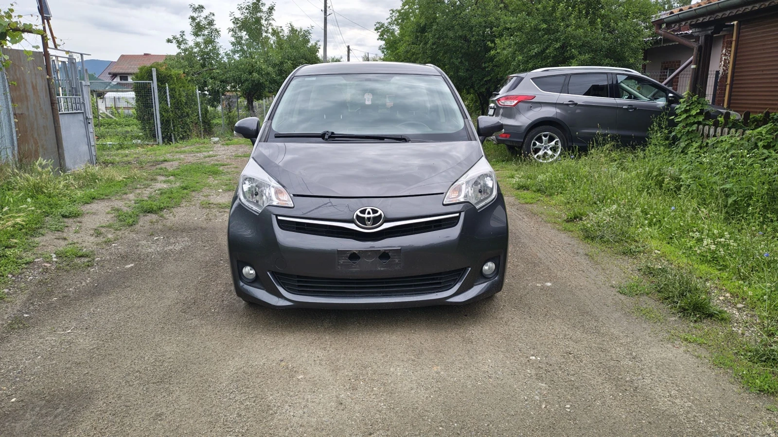 Toyota Verso S 1.33cc 99ks 2012g Klima Kamera Navi , снимка 2 - Автомобили и джипове - 55342441