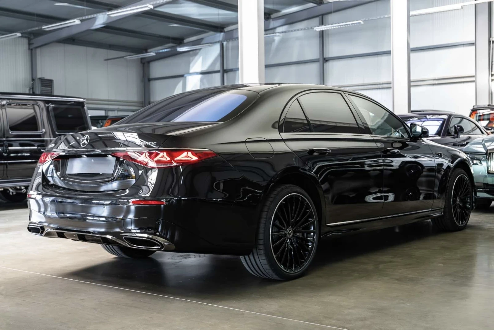 Mercedes-Benz S 580 NEW MODEL* AMG LINE* 3 TV* EXCLUSIVE* LONG* , снимка 7 - Автомобили и джипове - 55389808