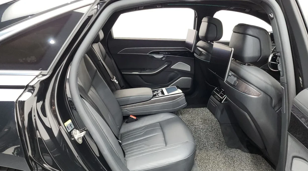 Audi A8 50TDI * ДИСТРОНИК * ВСИЧКИ ЕКСТРИ * , снимка 13 - Автомобили и джипове - 55407477