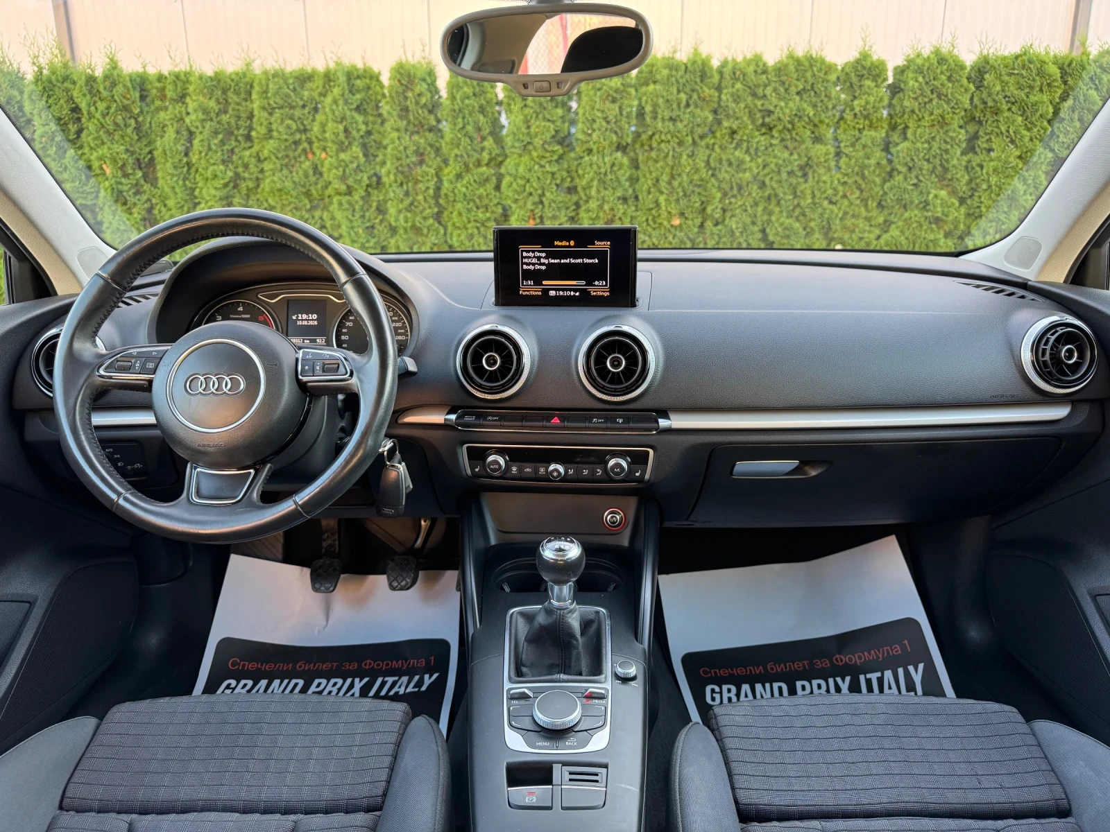 Audi A3 2.0TDI Нави* LED* ШВЕЙЦАРИЯ!!!, снимка 12 - Автомобили и джипове - 55619218
