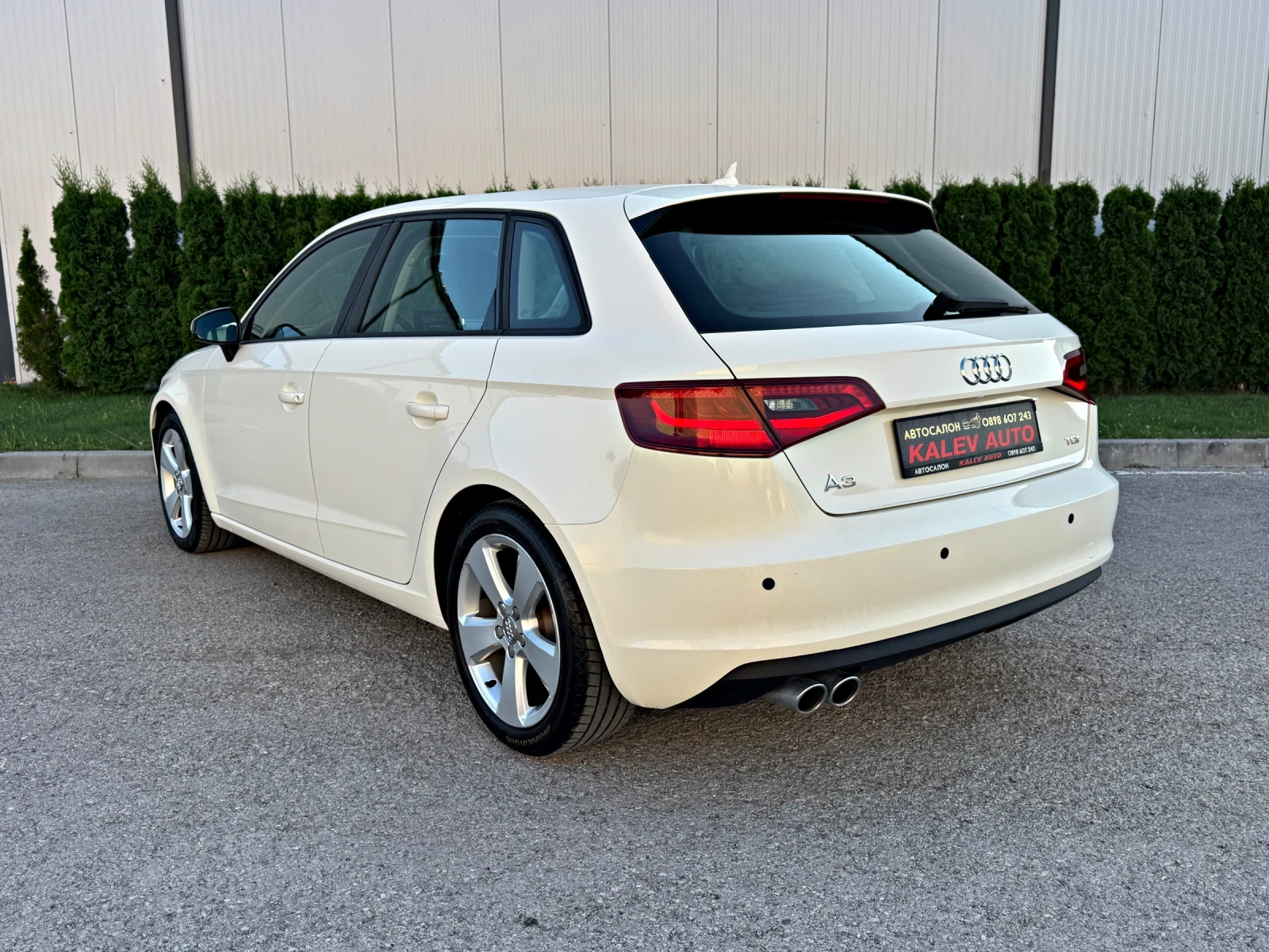 Audi A3 2.0TDI Нави* LED* ШВЕЙЦАРИЯ!!!, снимка 5 - Автомобили и джипове - 55619218