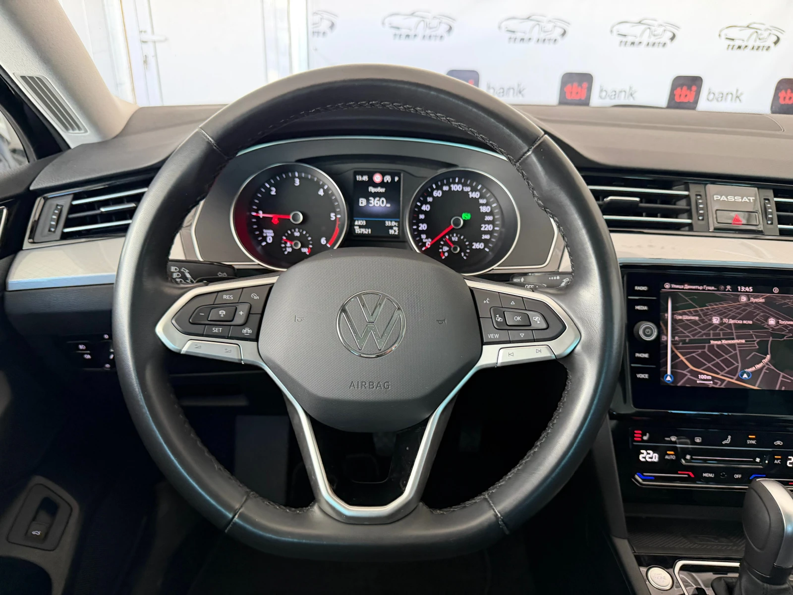 VW Passat 2.0TDI* 150к.с* СЕРВИЗНА КНИЖКА С ПЪЛНА ИСТОРИЯ В , снимка 11 - Автомобили и джипове - 55735105