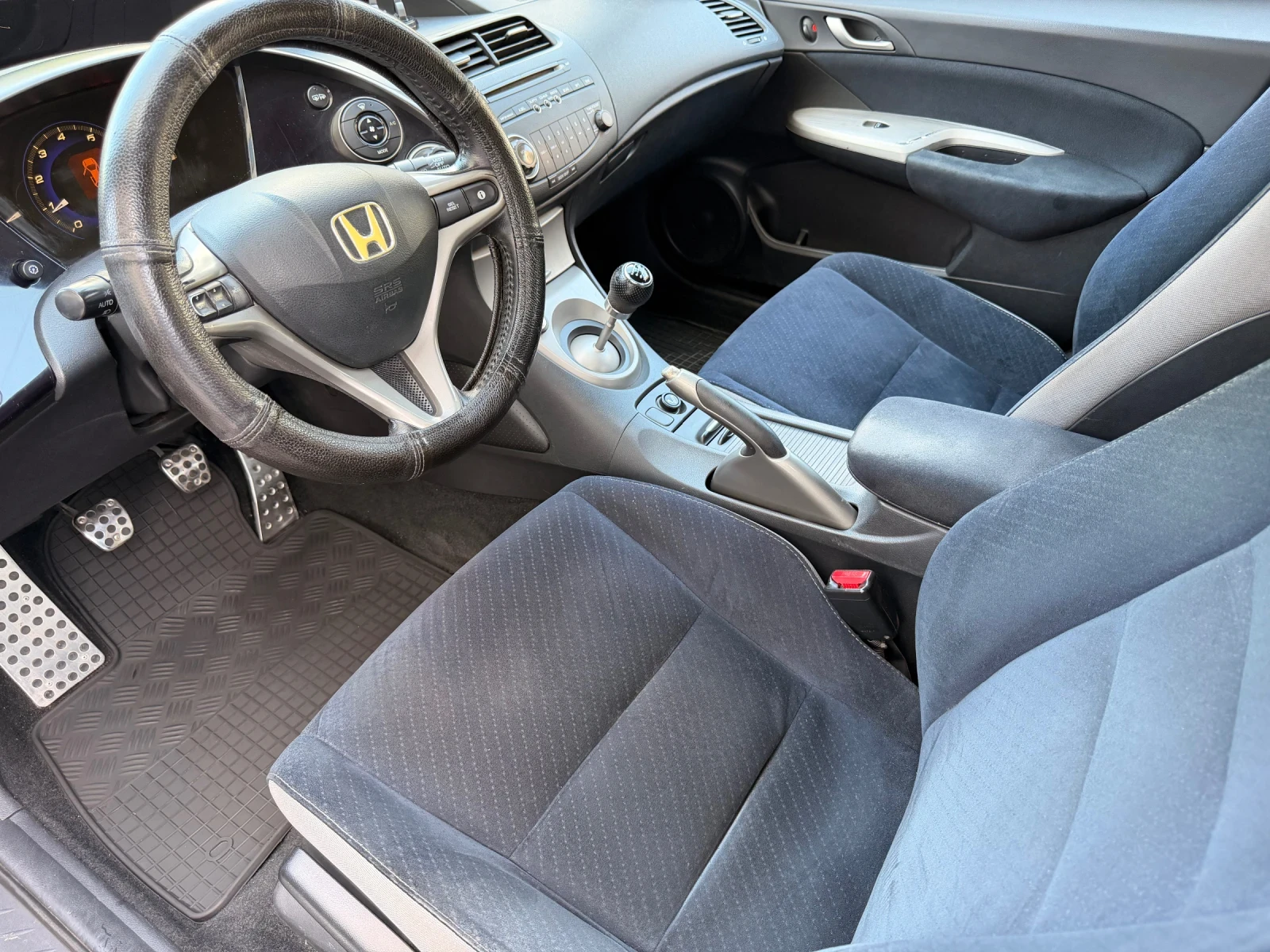 Honda Civic  Климатроник , снимка 8 - Автомобили и джипове - 55877324