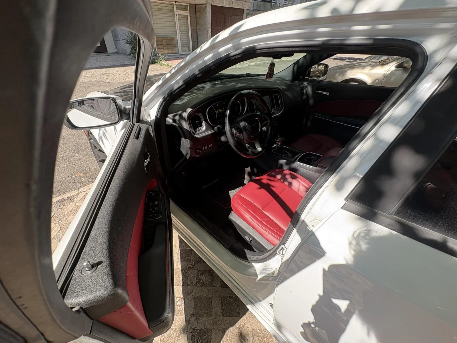 Dodge Charger 5.7 HEMI V8, снимка 10 - Автомобили и джипове - 55989759