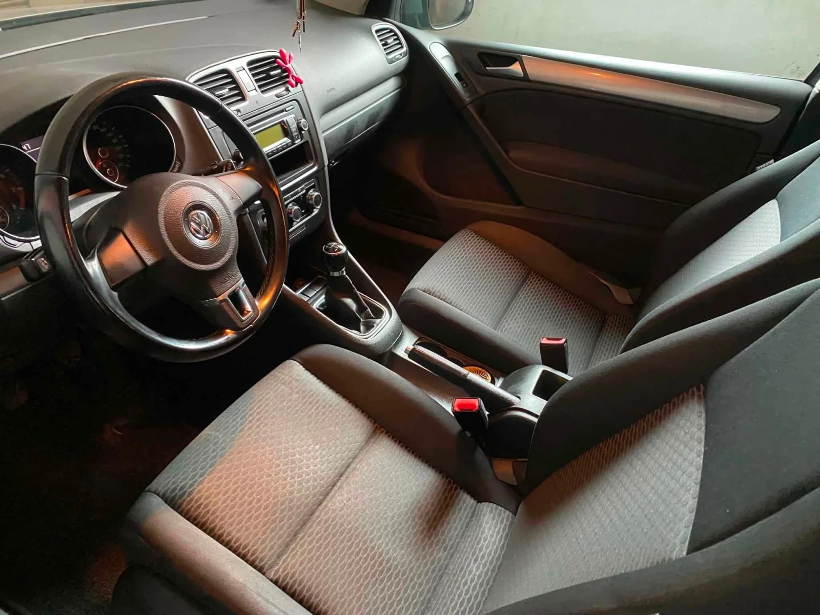 VW Golf, снимка 5 - Автомобили и джипове - 56068336