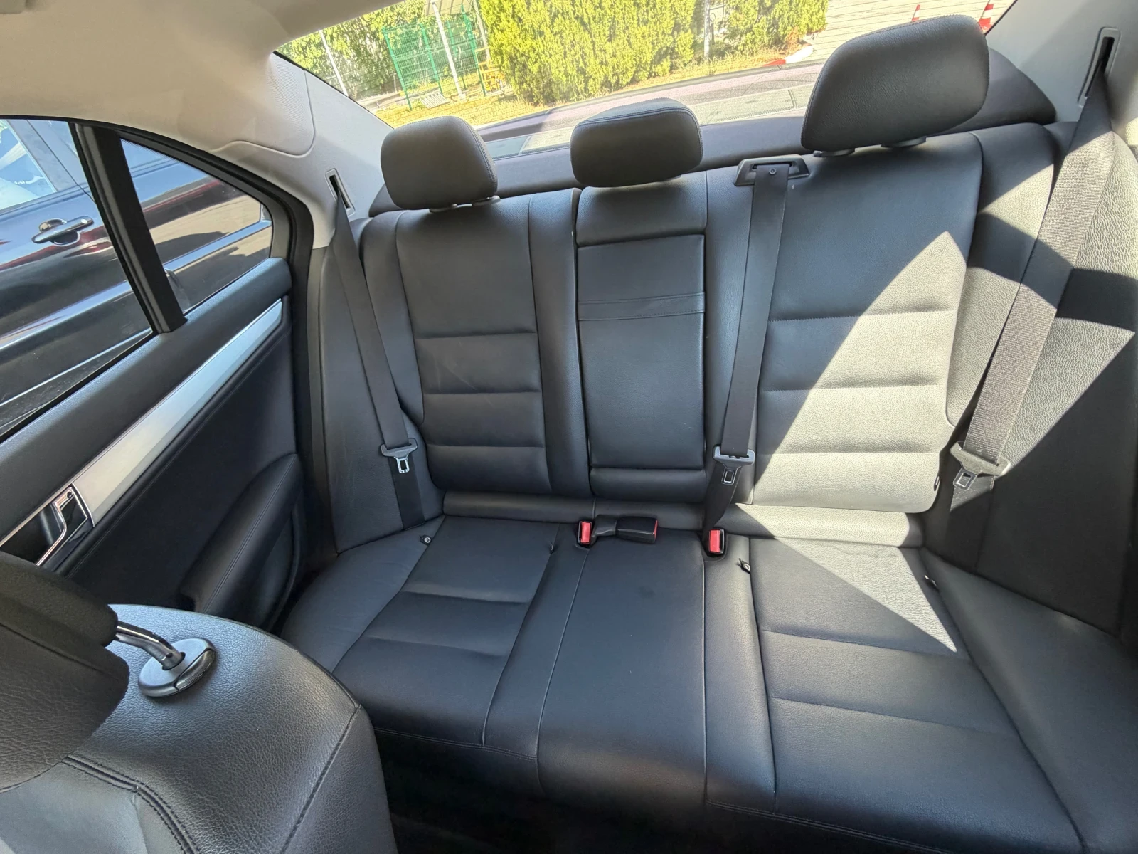 Mercedes-Benz C 280, снимка 9 - Автомобили и джипове - 56132265