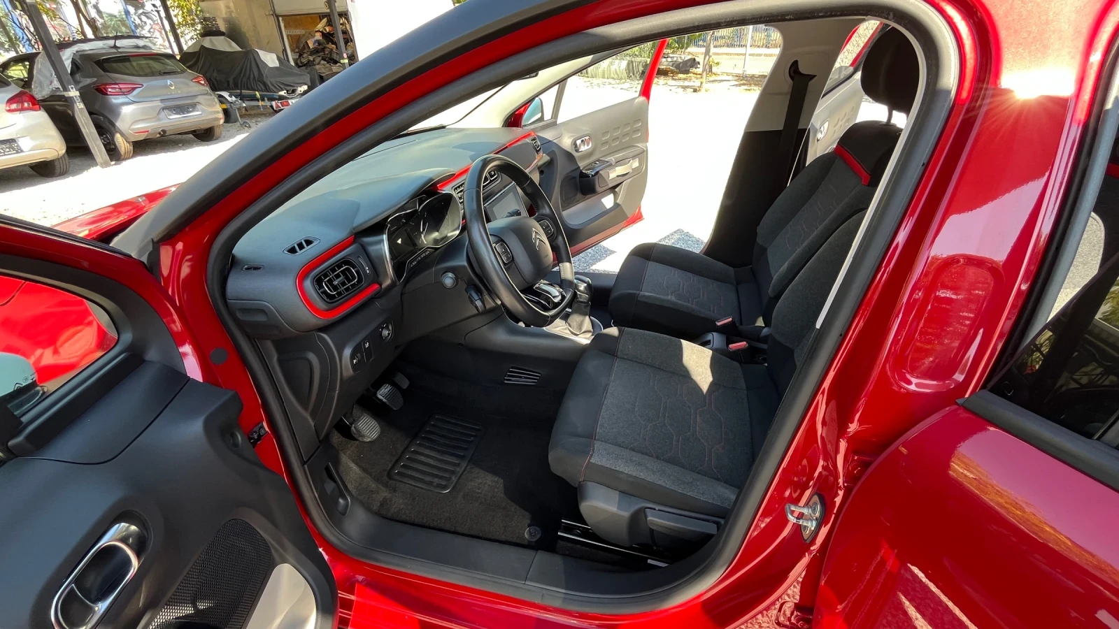 Citroen C3 1.2 i 101000km, снимка 10 - Автомобили и джипове - 56184602