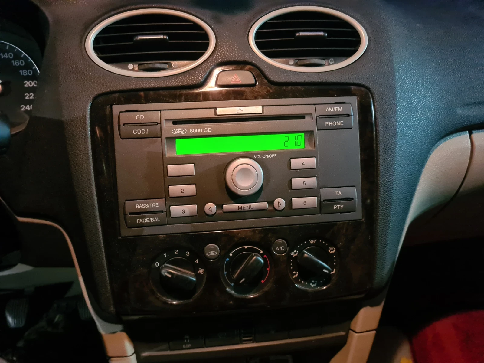 Ford Focus 1.6Ti-vct евро4, снимка 5 - Автомобили и джипове - 56351402