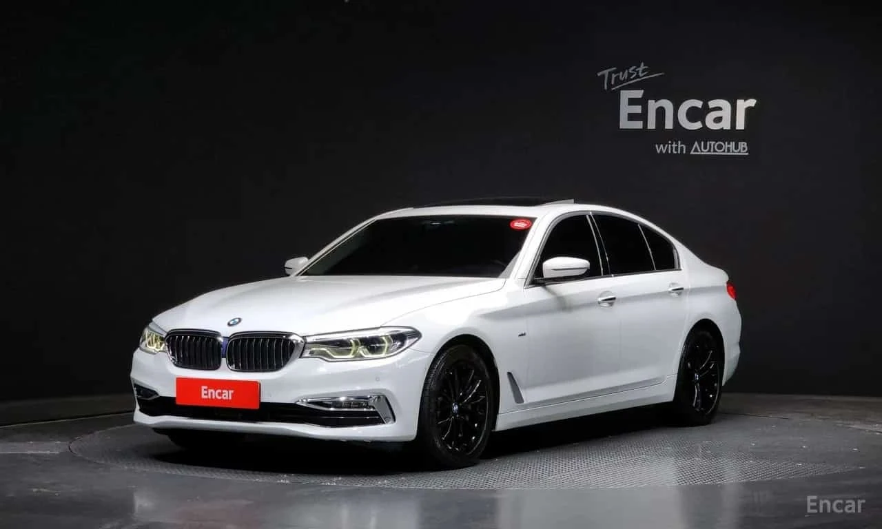 BMW 530 * 530i xDrive Luxury Plus * ЦЕНА ДО БГ