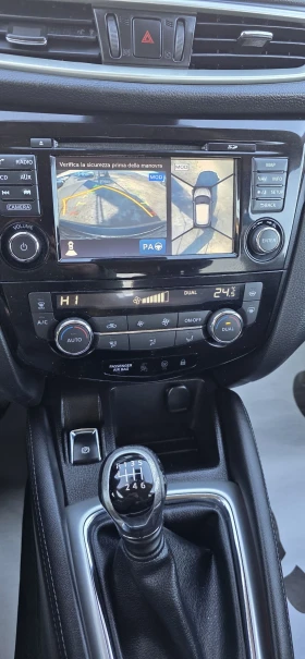 Nissan Qashqai 1.6 Dci/Tekna/4x4/Panorama/360 Camera, снимка 13