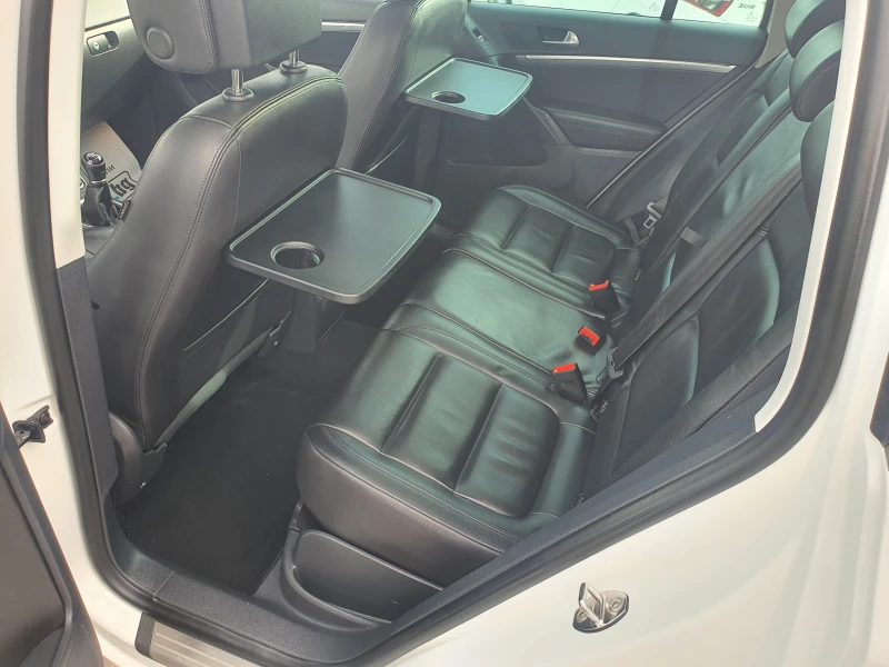 VW Tiguan 2.0TDI 4-MOTION PANORAMA LED FULL, снимка 10 - Автомобили и джипове - 49865823