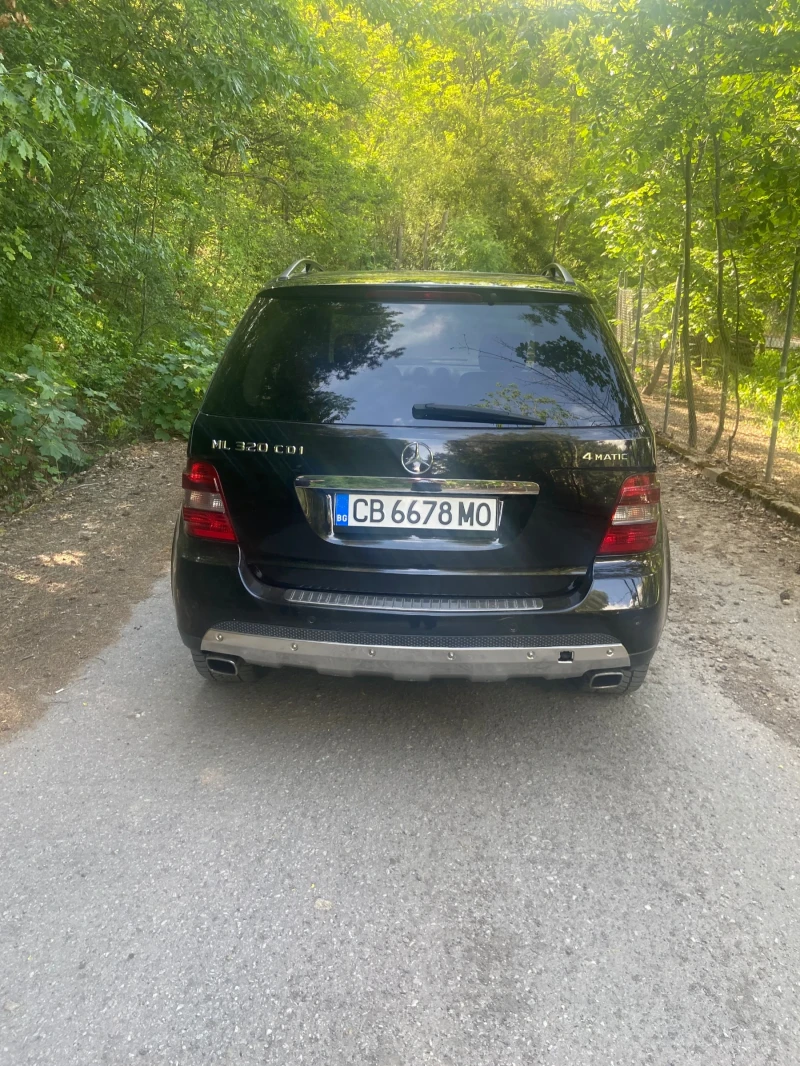 Mercedes-Benz ML 320 3.2 CDI/// 4 Matic///Off road пакет ///224 к.с.///, снимка 6 - Автомобили и джипове - 52622115
