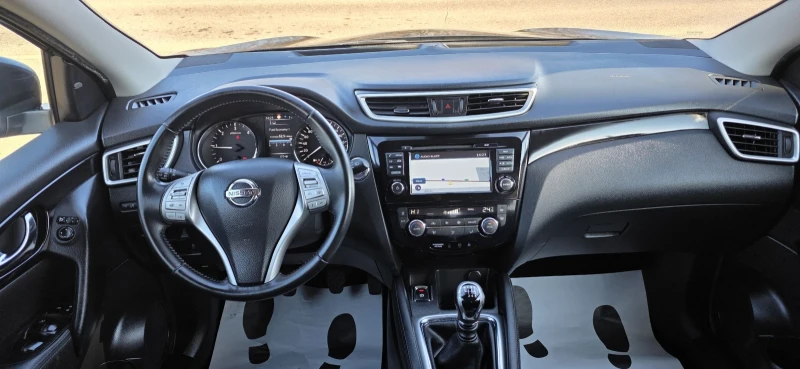 Nissan Qashqai 1.6 Dci/Tekna/4x4/Panorama/360 Camera, снимка 11 - Автомобили и джипове - 52864598