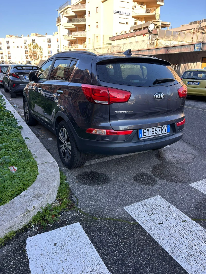Kia Sportage 1.7CRDI FACELIFT, снимка 3 - Автомобили и джипове - 52927353