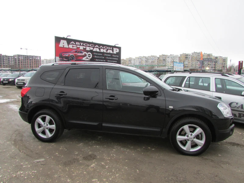 Nissan Qashqai 2.0DCI 4X4 7M ПАНОРАМА, снимка 17 - Автомобили и джипове - 53574804