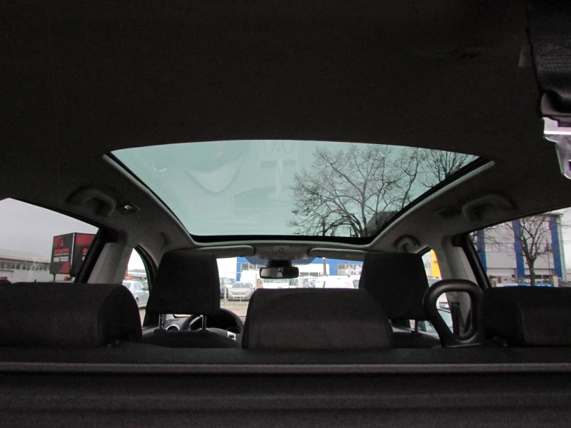 Nissan Qashqai 2.0DCI 4X4 7M ПАНОРАМА, снимка 15 - Автомобили и джипове - 53574804