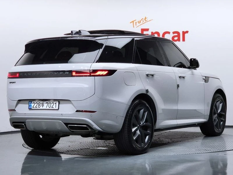 Land Rover Range Rover Sport 3.0 Automatic, снимка 2 - Автомобили и джипове - 55848081