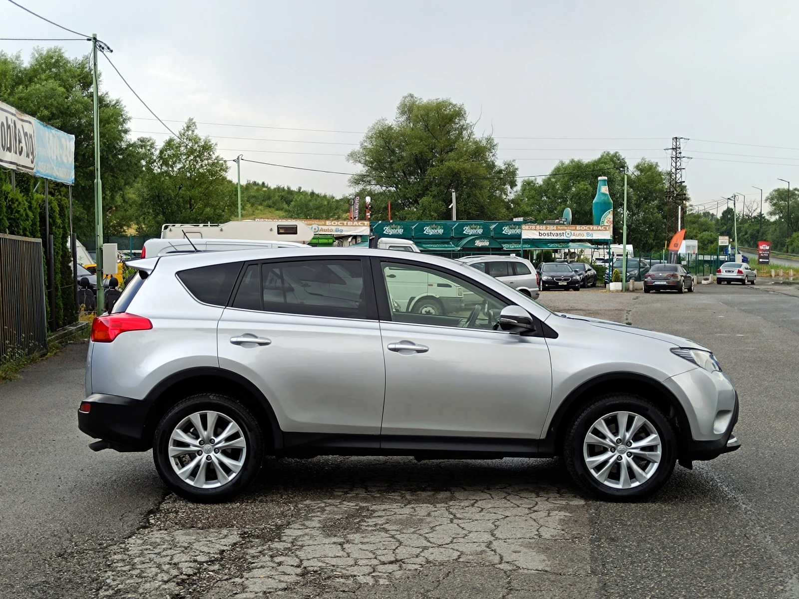 Toyota Rav4 2.2 D4D* 4X4* NAVI* КАМЕРА* EURO 5B*  - изображение 4