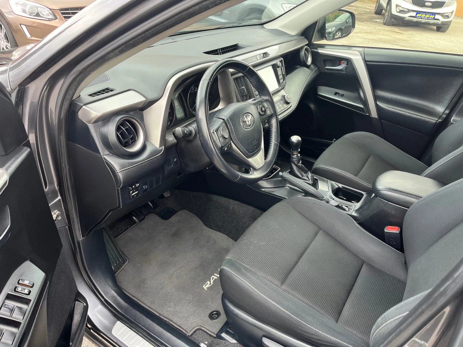 Toyota Rav4 2.0 D-4D FACE LIFT - изображение 5