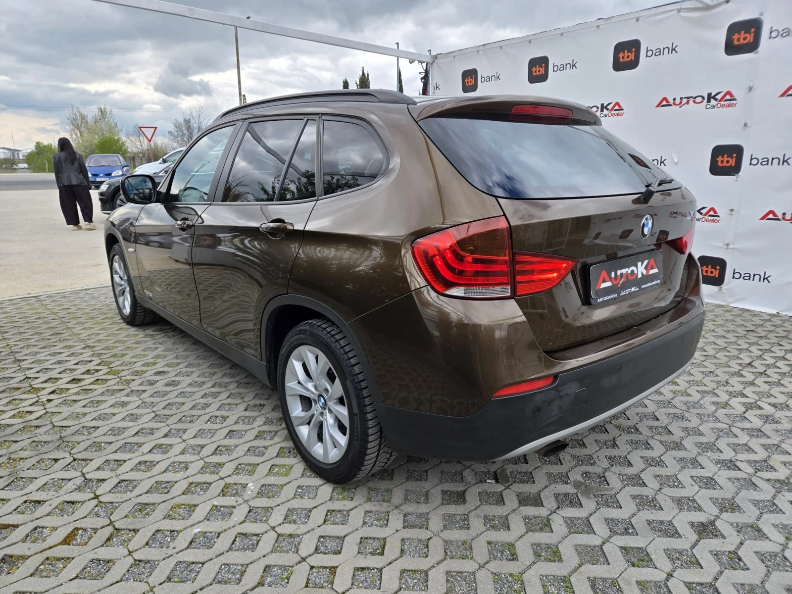 BMW X1 2.0D-143кс= 4х4= КСЕНОН= АВТОПИЛОТ= ПАРКТРОНИК, снимка 5 - Автомобили и джипове - 54180967