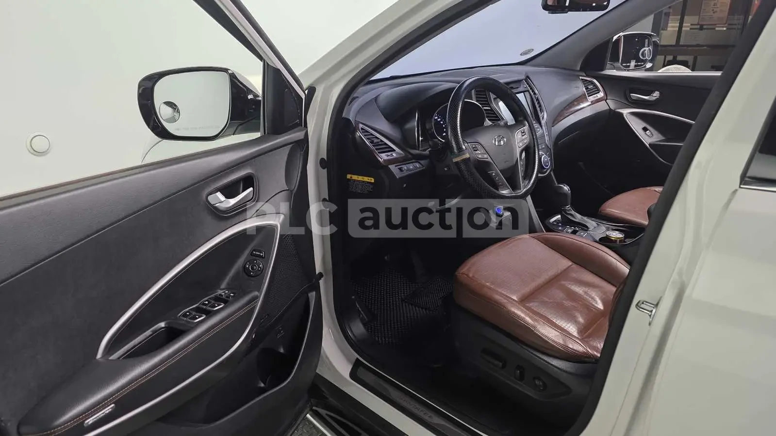 Hyundai Santa fe 2.0| ОБДУХ| КАМЕРА| PANO| вкл.ТЕХНОТЕСТ, снимка 6 - Автомобили и джипове - 54617997