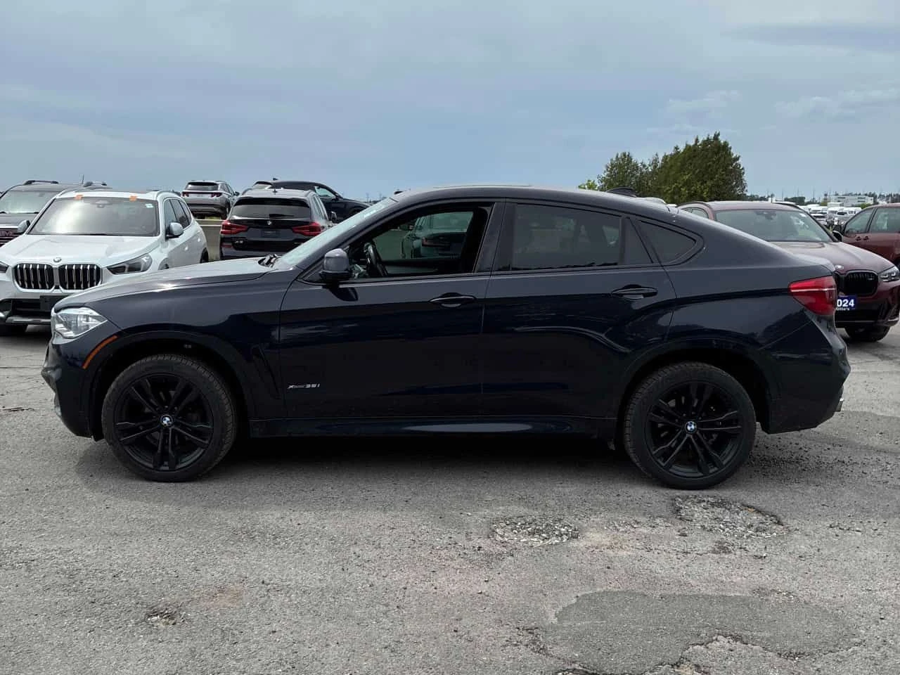 BMW X6 | HARMAN KARDON | HUD | ПАНОРАМА | CARFAX | , снимка 2 - Автомобили и джипове - 54796573