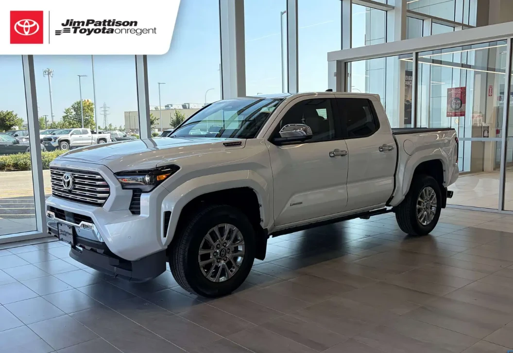 Toyota Tacoma LIMITED i-FORCE MAX HYBRID-LUXURY