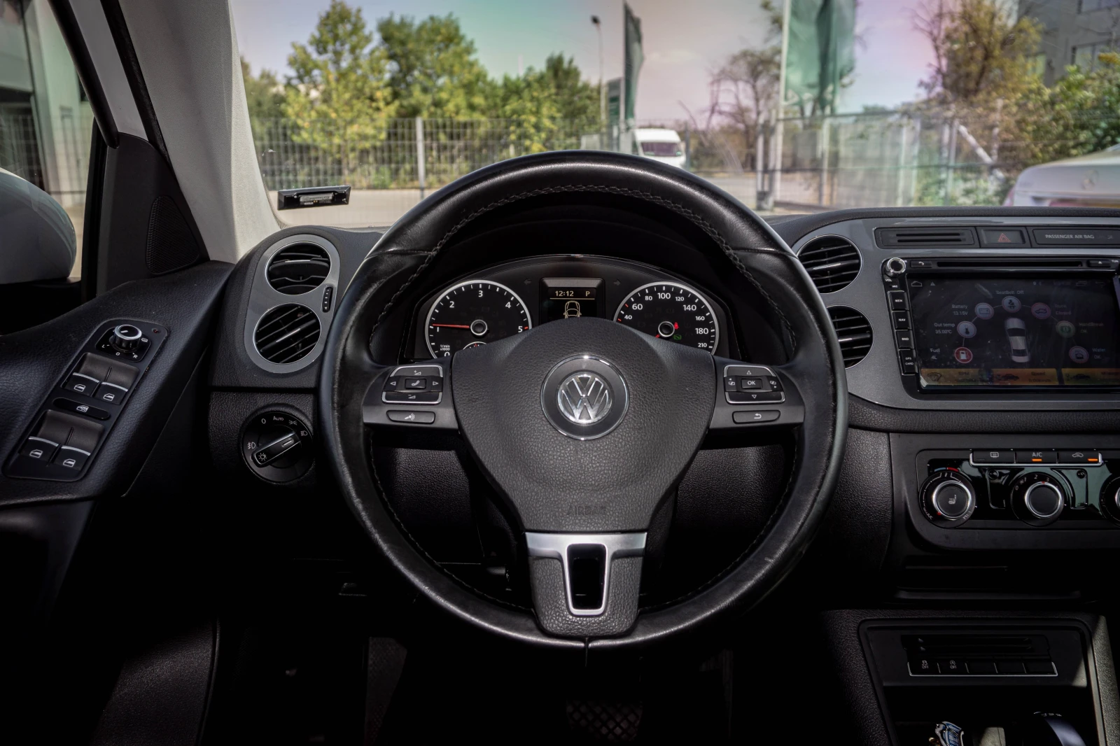 VW Tiguan 2.0TDI-4Motion-100, 103 КМ!, снимка 9 - Автомобили и джипове - 55847398
