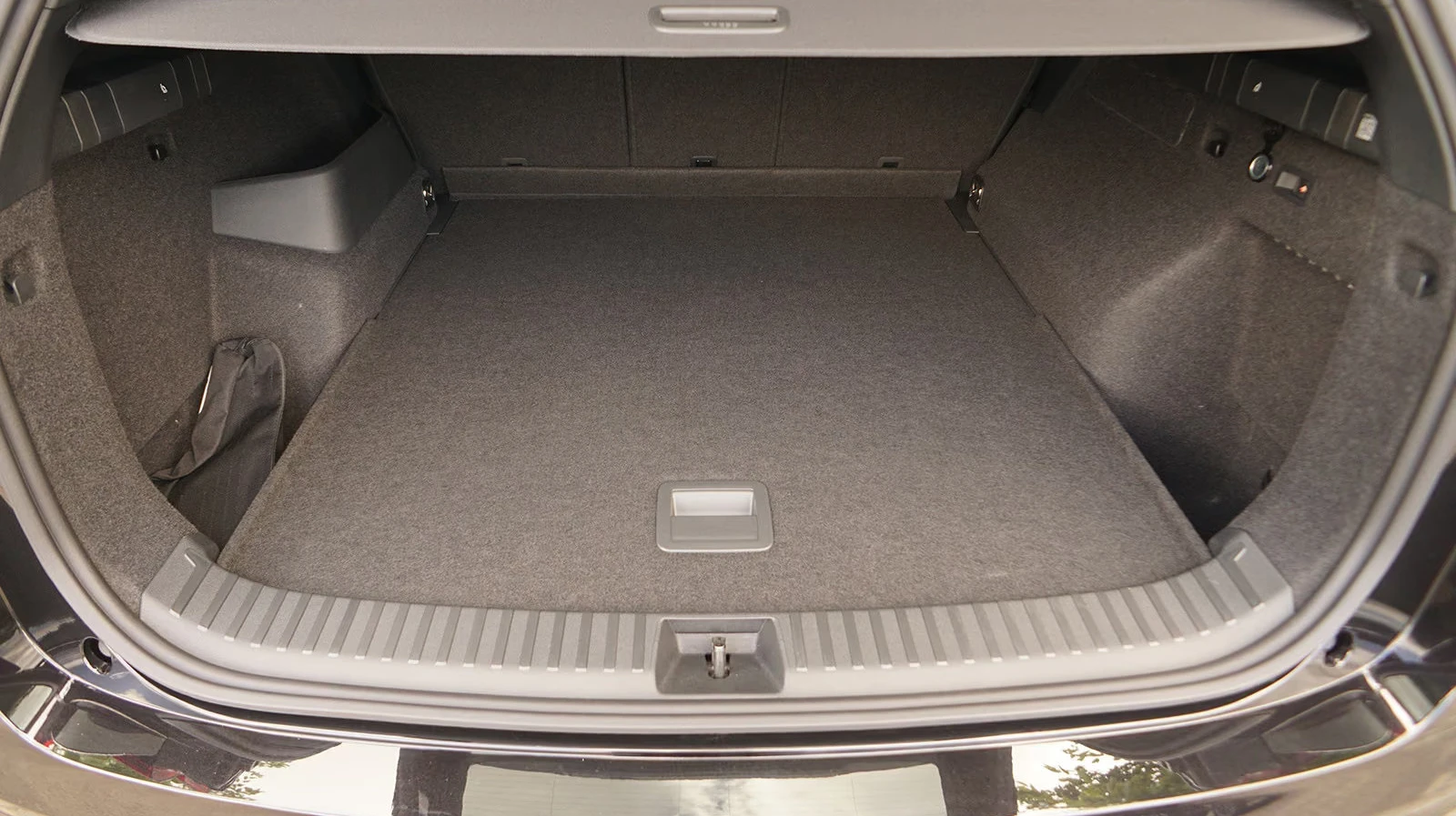 Skoda Kodiaq SPORTLINE/193HP/4X4/CAM/MATRIX/MEMO/AHK/CPLAY/673q, снимка 12 - Автомобили и джипове - 56003337