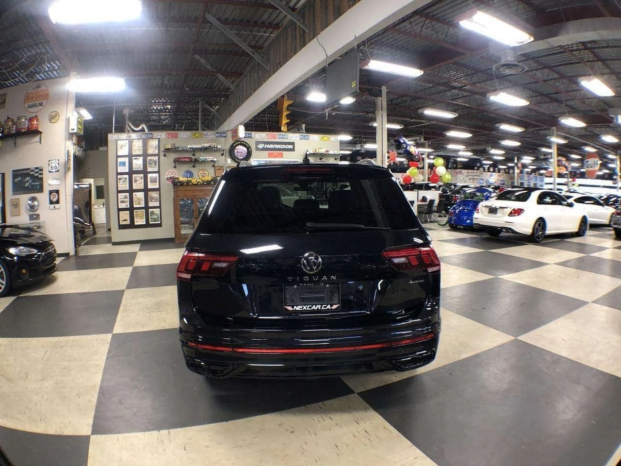 VW Tiguan * 2.0 TSI COMFORTLINE R LINE B/EDITION AWD LEATHER, снимка 6 - Автомобили и джипове - 56164957