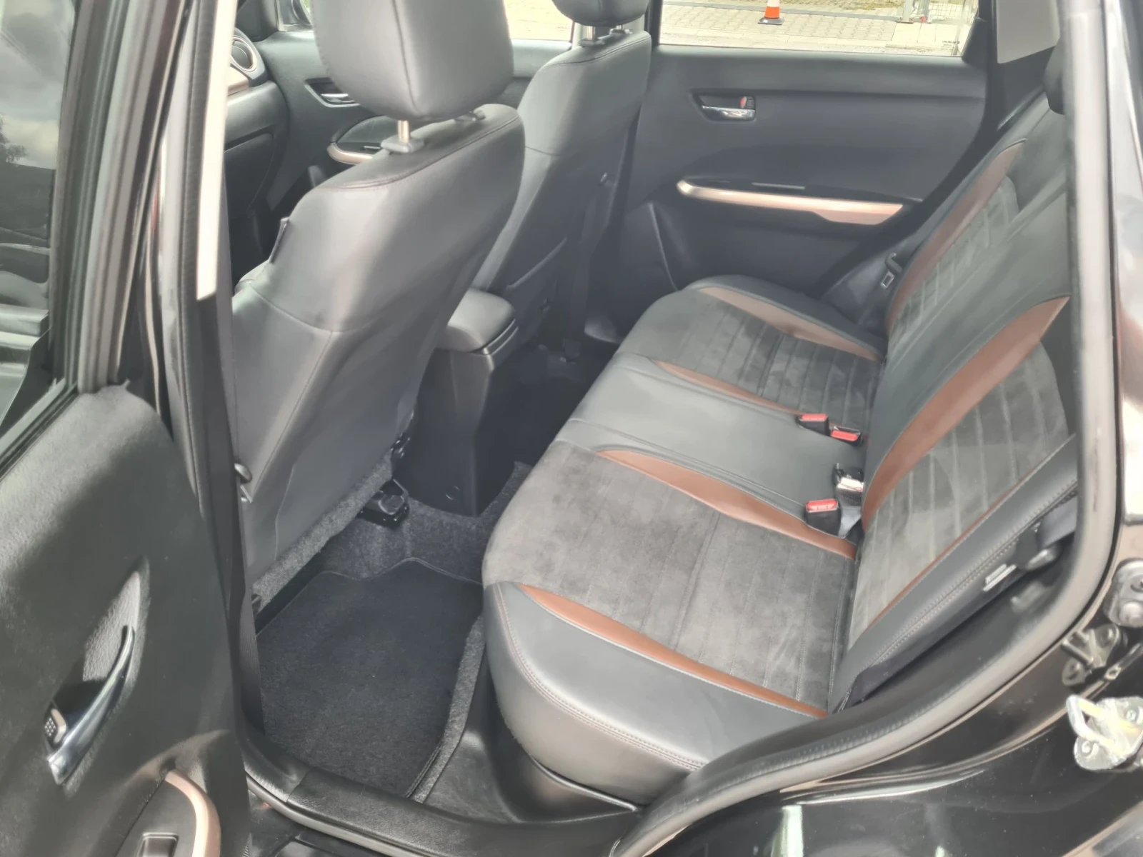 Suzuki Vitara 1.6i 16V 120p.s  / EVRO 6B , снимка 9 - Автомобили и джипове - 56288434